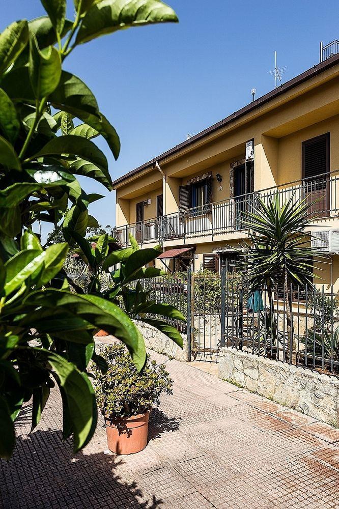 Bed And Breakfast Marina D'Aspra Bagheria Ngoại thất bức ảnh